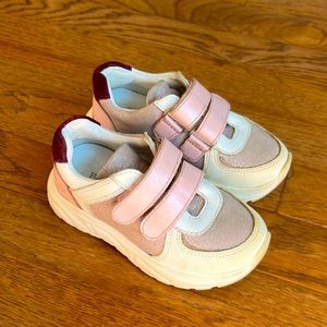 Leather kids sneakers